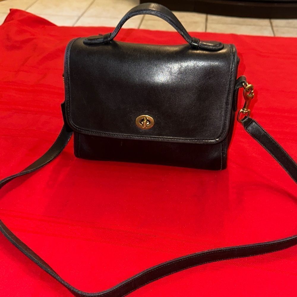 Authentic Vintage Coach Court Black Leather Top-Handle Shoulder Bag 9870 - Picture 2 of 14